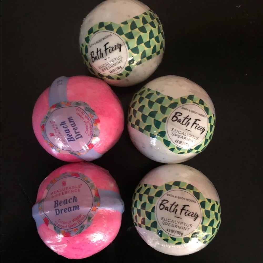 New bath and body works bath bomb